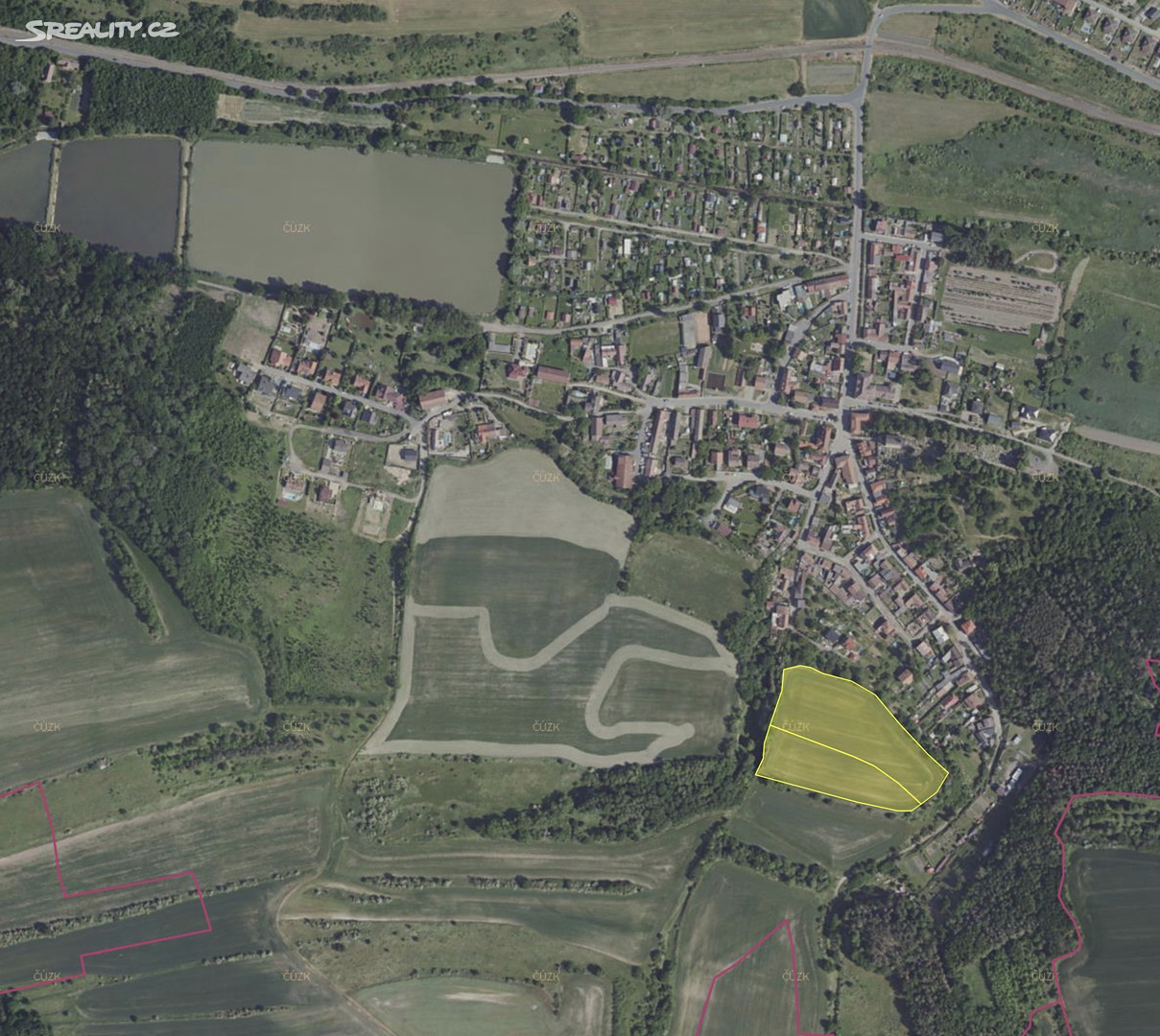 Prodej  pole 17 973 m², Kralupy nad Vltavou - Zeměchy, okres Mělník