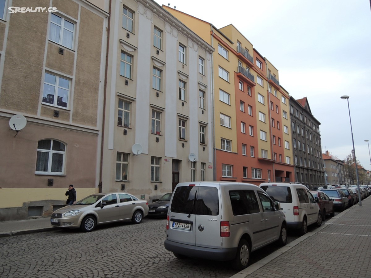 Pronájem bytu 1+kk 27 m², Plzenecká, Plzeň - Východní Předměstí