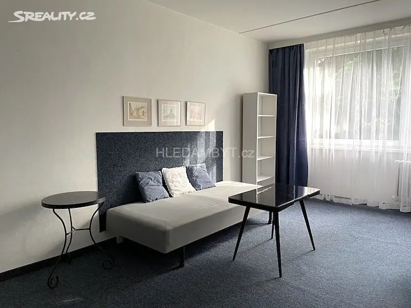 Pronájem bytu 1+kk 31 m², Petržílova, Praha 4 - Modřany