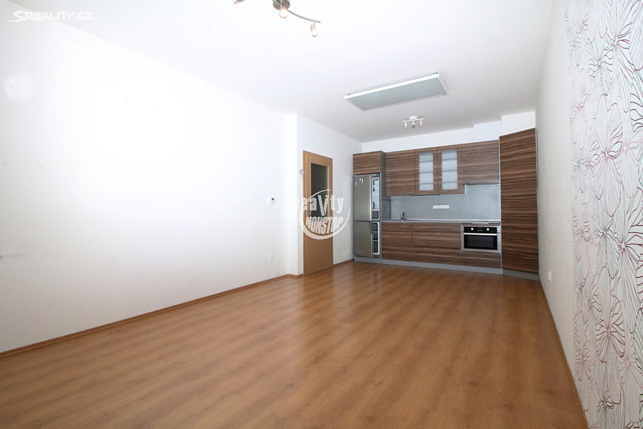 Pronájem bytu 2+kk 45 m², Buková, Jihlava - Horní Kosov