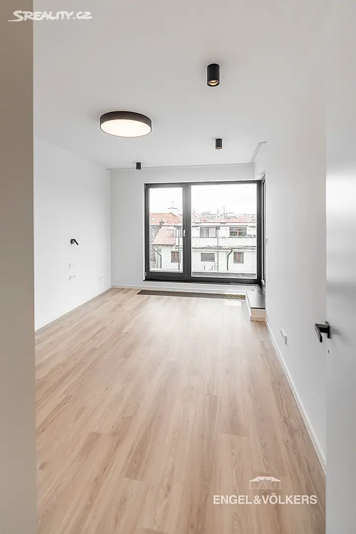 Pronájem bytu 4+kk 103 m², Staropramenná, Praha 5 - Smíchov