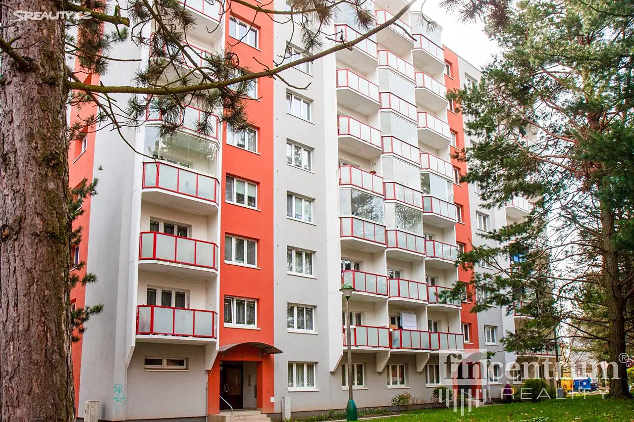 Prodej bytu 3+1 55 m², Kollárova, Jihlava