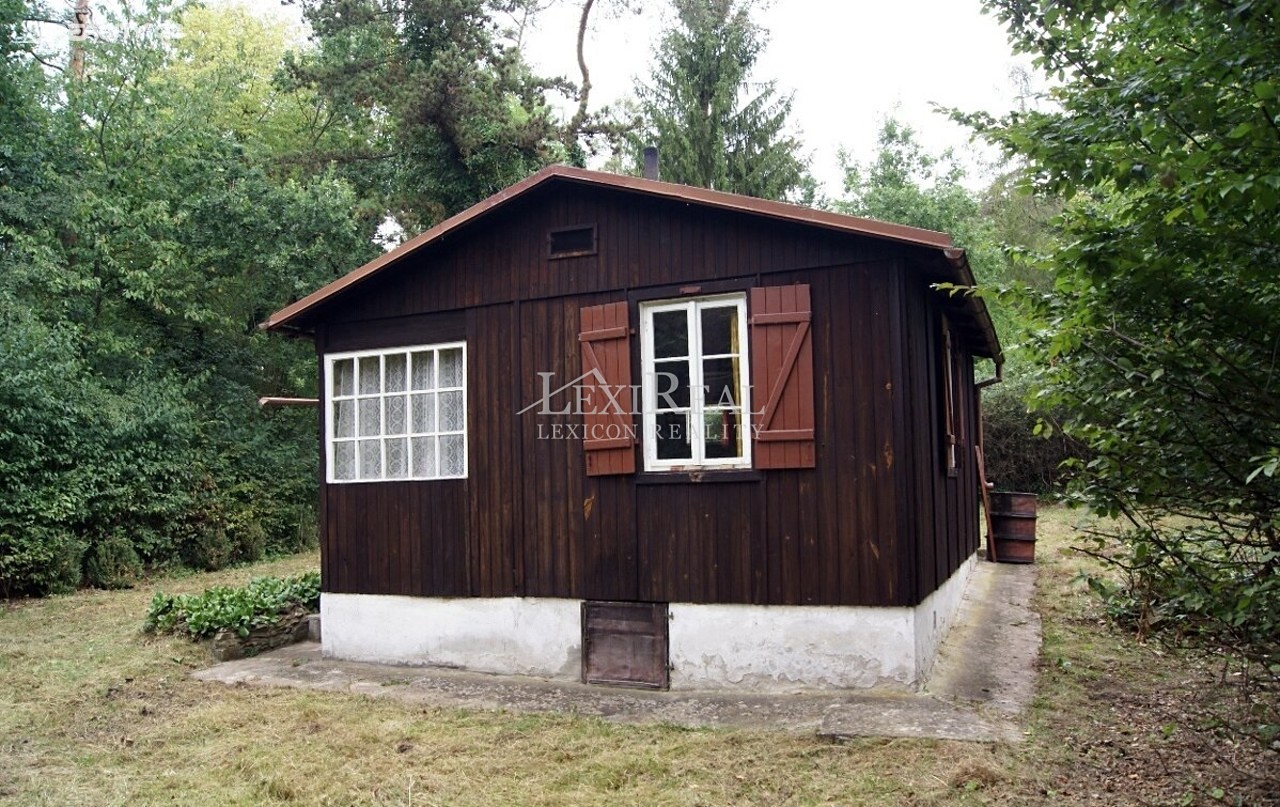 Prodej  chaty 453 m², pozemek 453 m², Davle - Sázava, okres Praha-západ