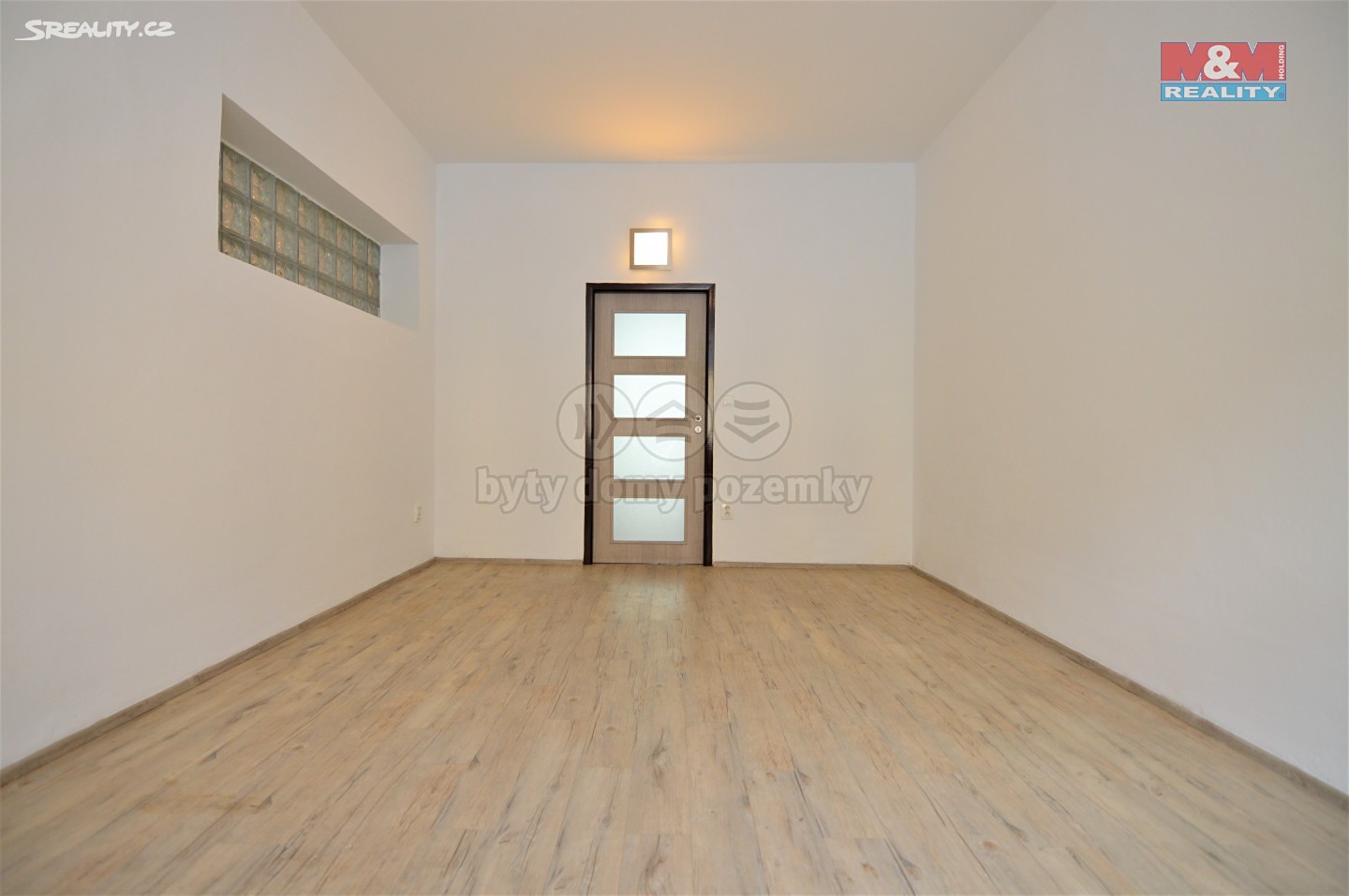 Pronájem bytu 1+1 58 m², Svinarská, Hradec Králové - Slatina