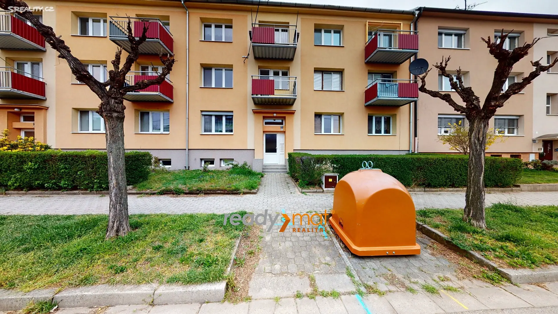 Prodej bytu 2+1 60 m², Bezručova, Hodonín