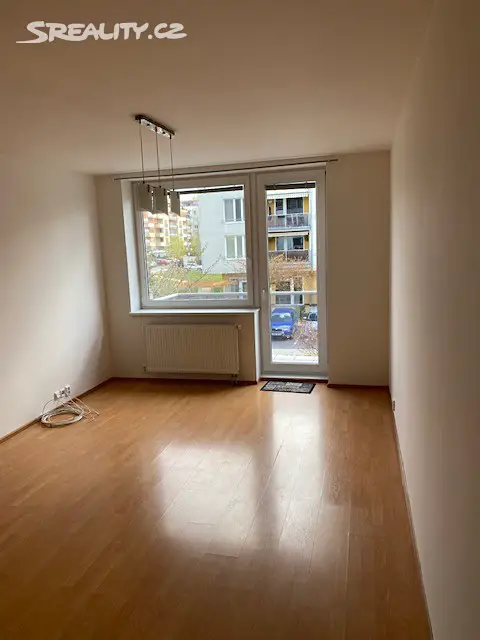 Pronájem bytu 1+kk 34 m², V Újezdech, Brno - Medlánky