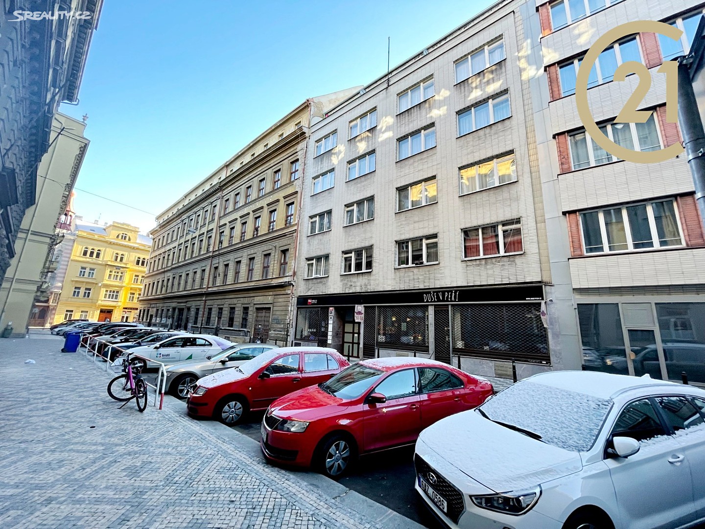 Pronájem bytu 2+kk 55 m², U Půjčovny, Praha 1 - Nové Město