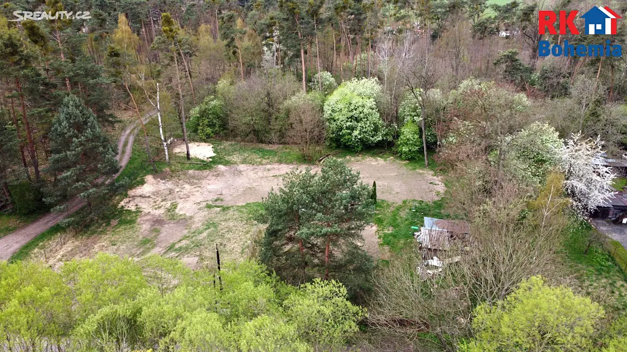 Prodej  stavebního pozemku 3 722 m², Cihelna, Lázně Bohdaneč