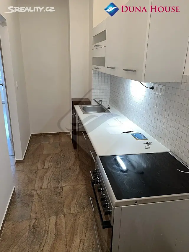 Prodej bytu 3+1 64 m², Praha 6 - Vokovice