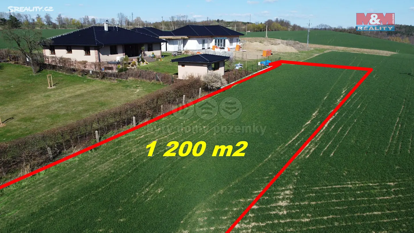 Prodej  stavebního pozemku 1 200 m², Všešímská, Kunice