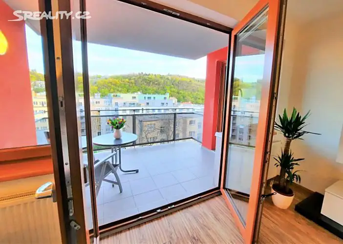 Pronájem bytu 2+kk 66 m², Plzeňská, Praha