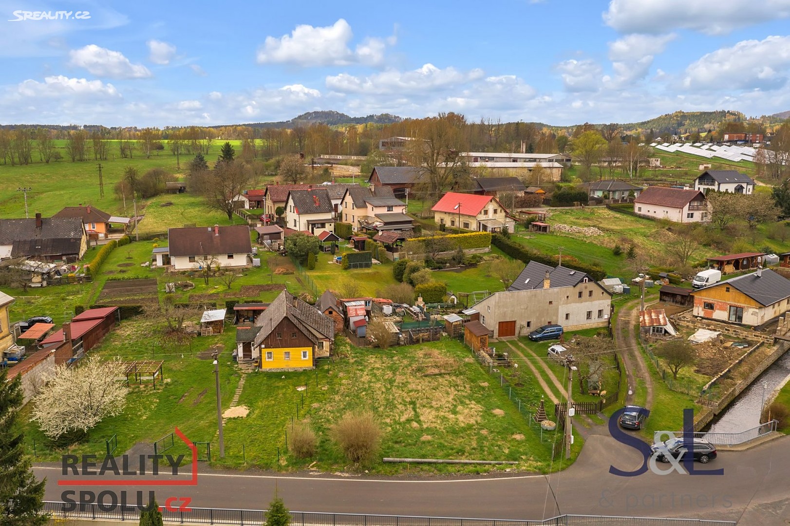 Prodej  stavebního pozemku 523 m², Cvikov, okres Česká Lípa