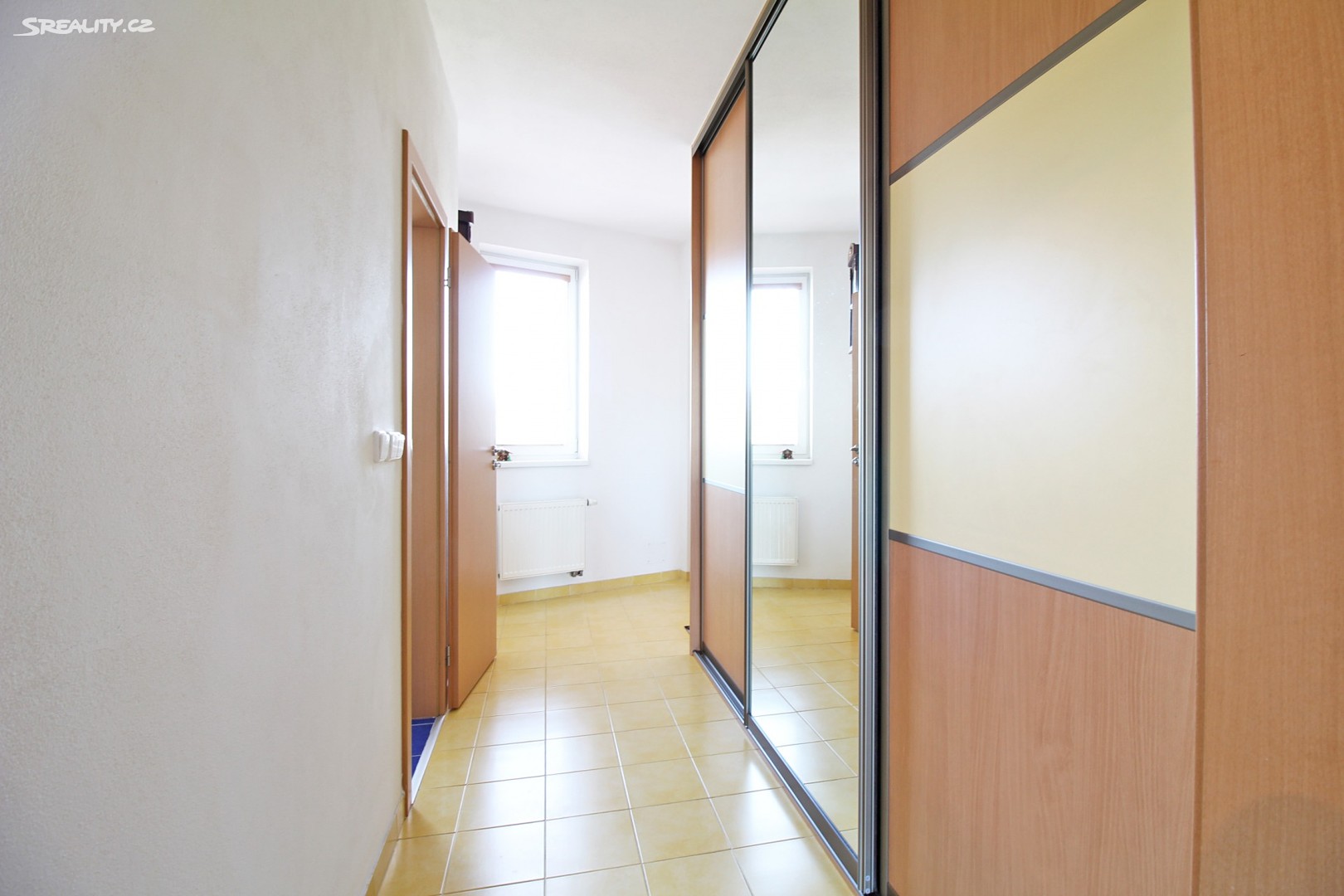 Pronájem bytu 1+kk 38 m², Okružní, Olomouc - Nová Ulice