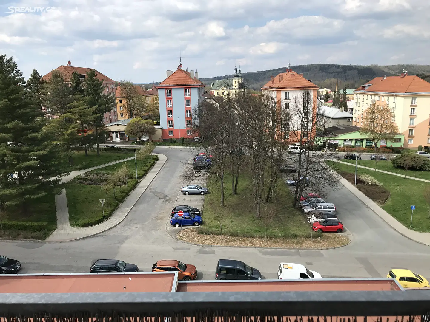 Pronájem bytu 2+1 46 m², náměstí SNP, Kynšperk nad Ohří