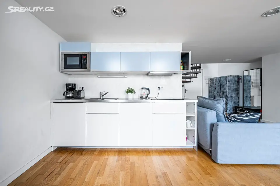 Pronájem bytu 3+kk 65 m², Soukenická, Praha 1 - Nové Město