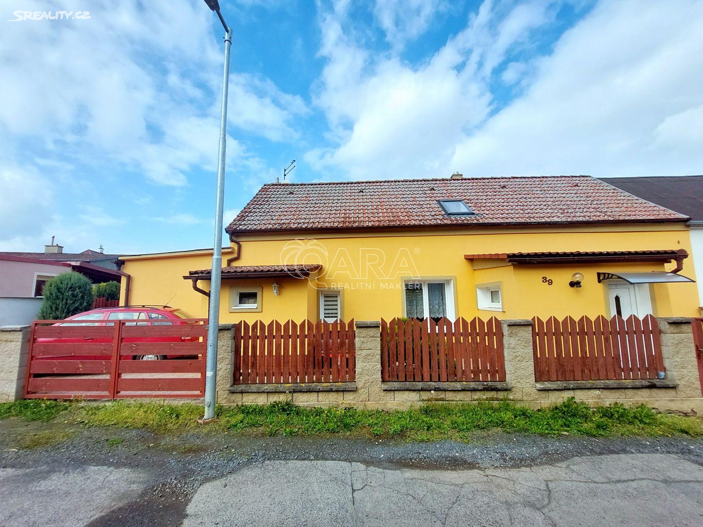 Prodej  rodinného domu 130 m², pozemek 471 m², Lhotka nad Labem, okres Litoměřice