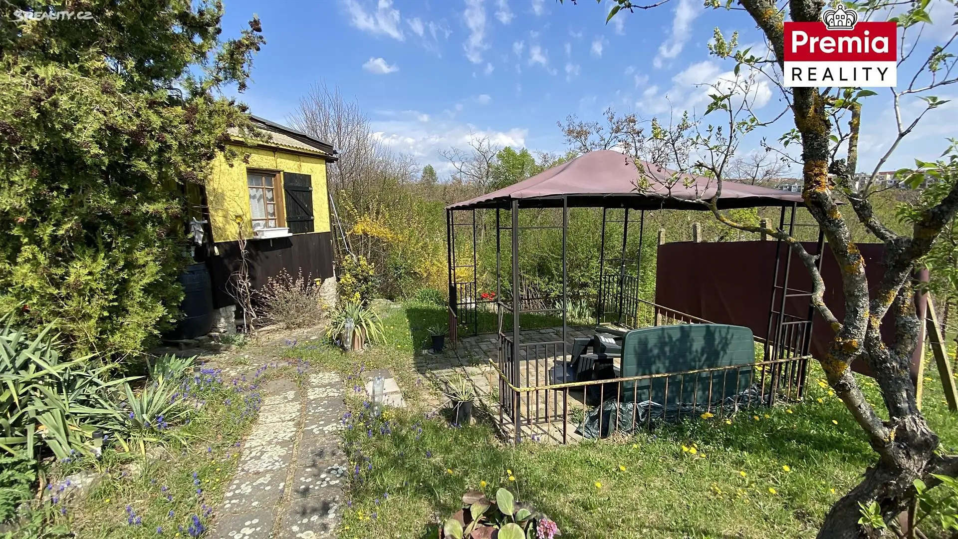 Prodej  zahrady 2 438 m², Nový Šaldorf-Sedlešovice, okres Znojmo
