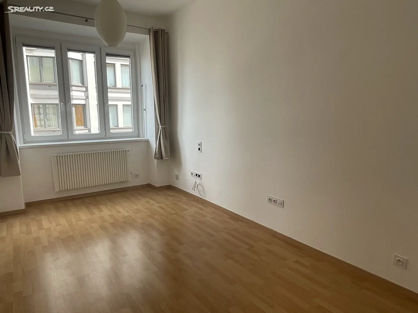Pronájem bytu 2+1 48 m², Kloboučnická, Praha 4 - Nusle