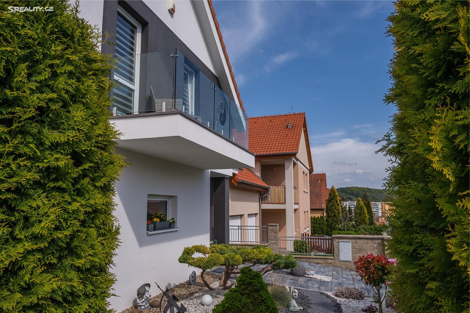 Prodej  vily 228 m², pozemek 529 m², Meruňková, Litoměřice - Pokratice