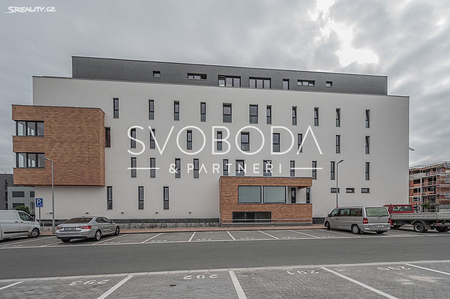 Pronájem bytu 1+kk 39 m², Antonína Petrofa, Hradec Králové
