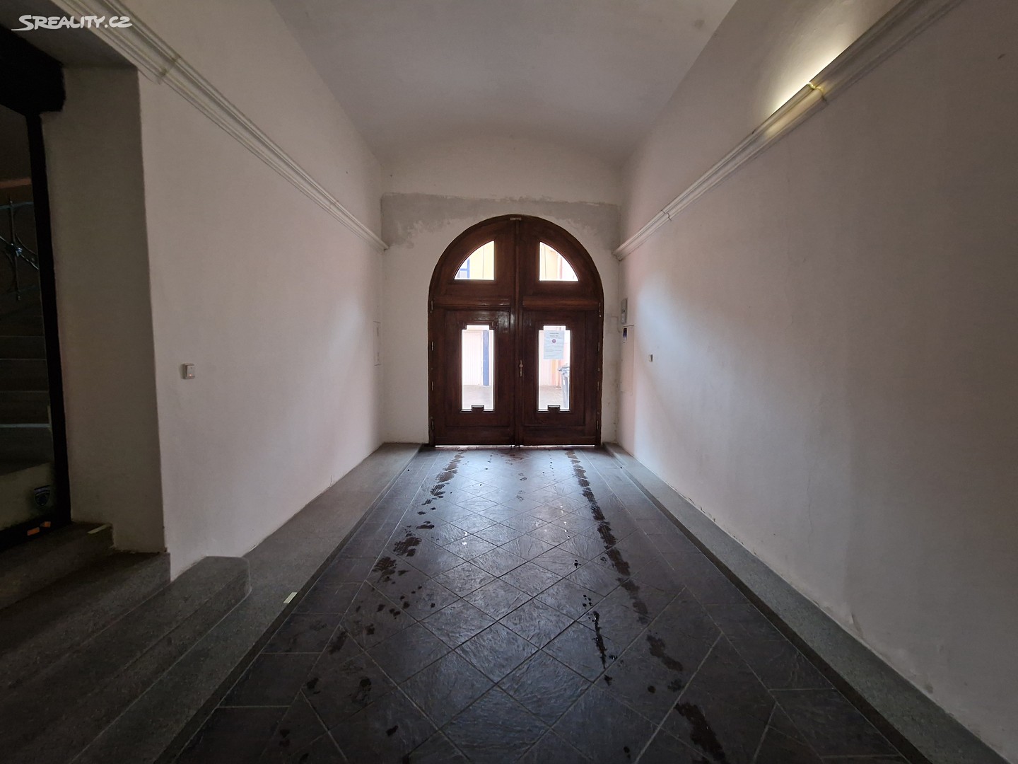 Pronájem bytu 1+kk 31 m², Velehradská, Praha - Vinohrady