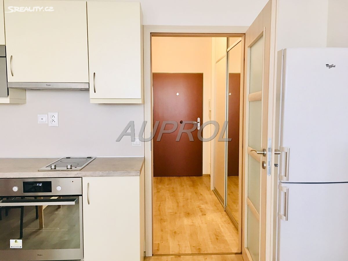 Prodej bytu 1+kk 33 m², Freyova, Praha 9 - Vysočany