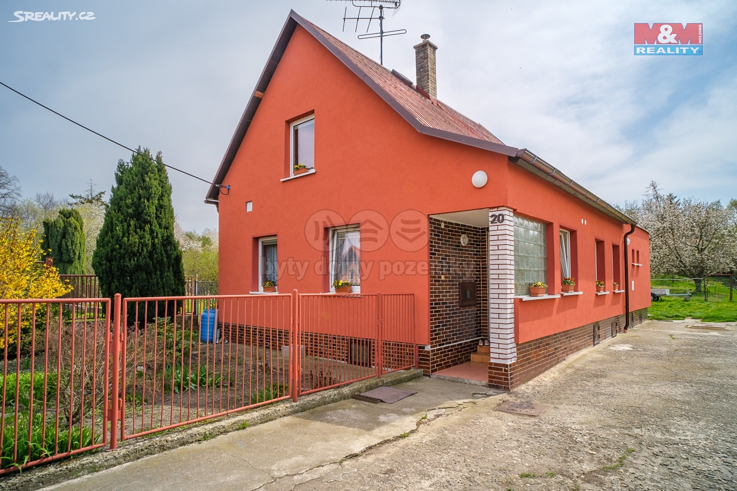 Prodej  rodinného domu 166 m², pozemek 1 395 m², Rokle, okres Chomutov