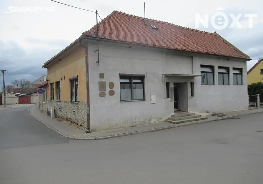 Prodej  rodinného domu 470 m², pozemek 616 m², Sekule, Veselí nad Moravou - Milokošť