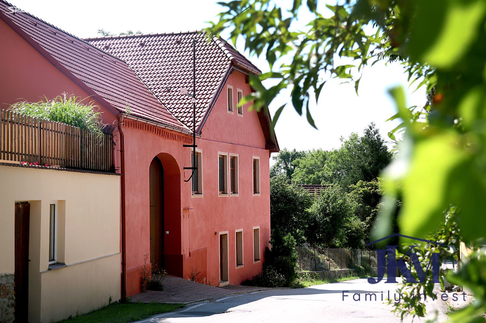 Prodej  rodinného domu 275 m², pozemek 642 m², Hluboká nad Vltavou - Kostelec, okres České Budějovice