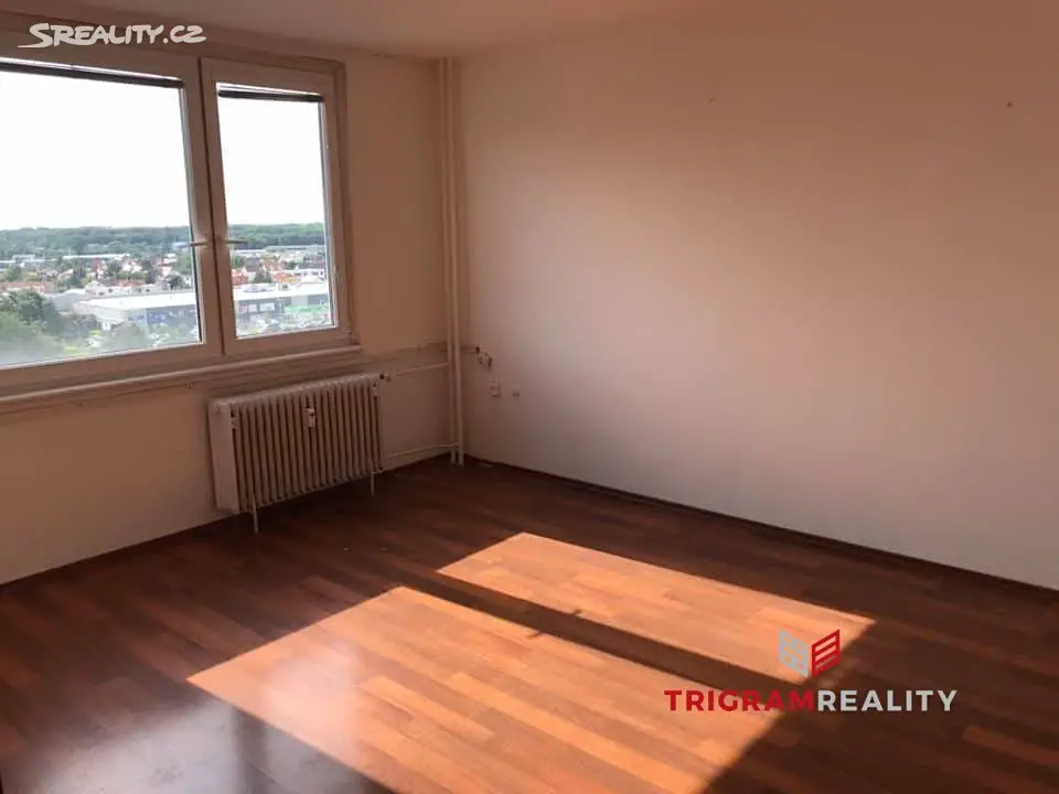 Pronájem bytu 1+kk 28 m², Valčíkova, Pardubice - Polabiny