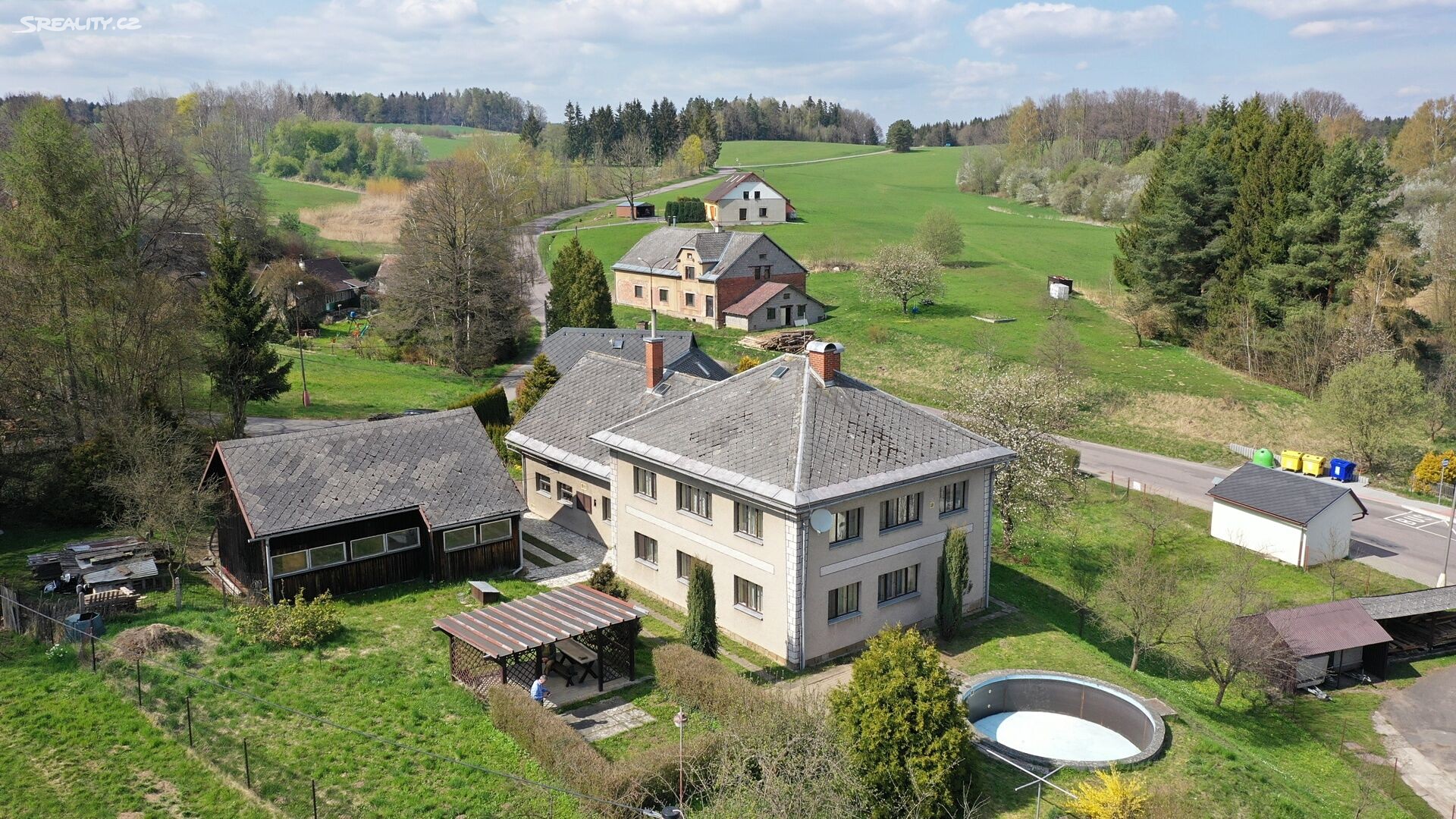 Prodej  rodinného domu 235 m², pozemek 2 145 m², Dolní Čermná - Jakubovice, okres Ústí nad Orlicí