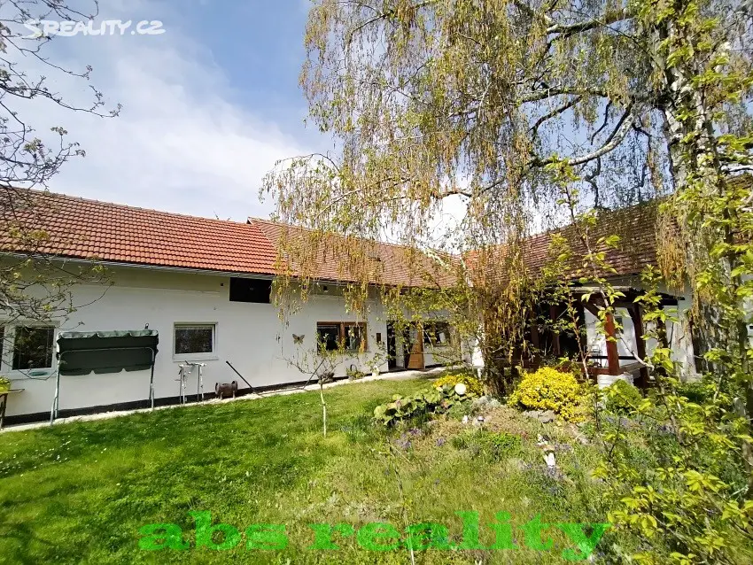 Prodej  rodinného domu 180 m², pozemek 1 515 m², Kostelní Lhota, okres Nymburk