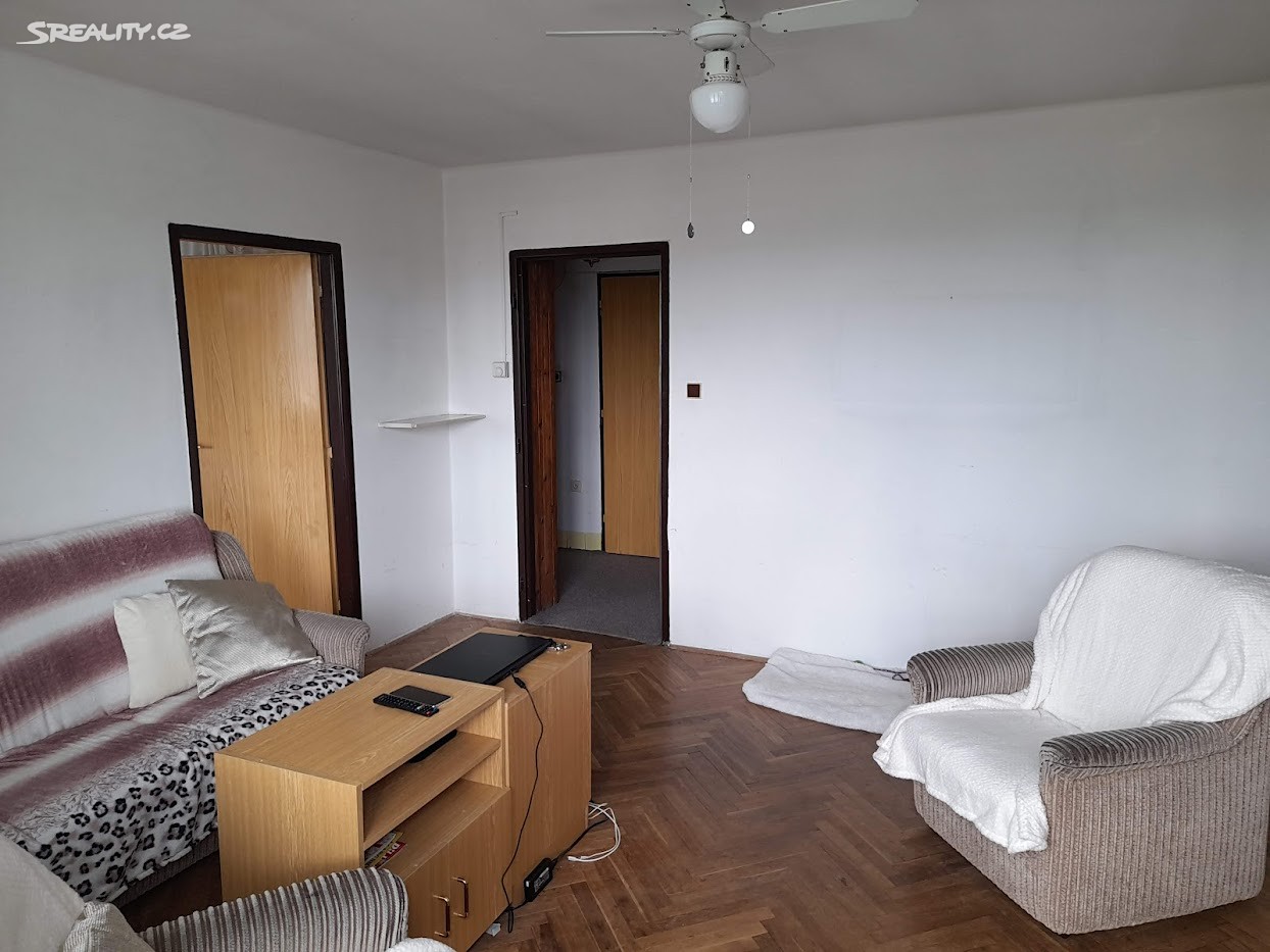 Prodej bytu 3+1 71 m², Poděbradova, Jičín - Nové Město