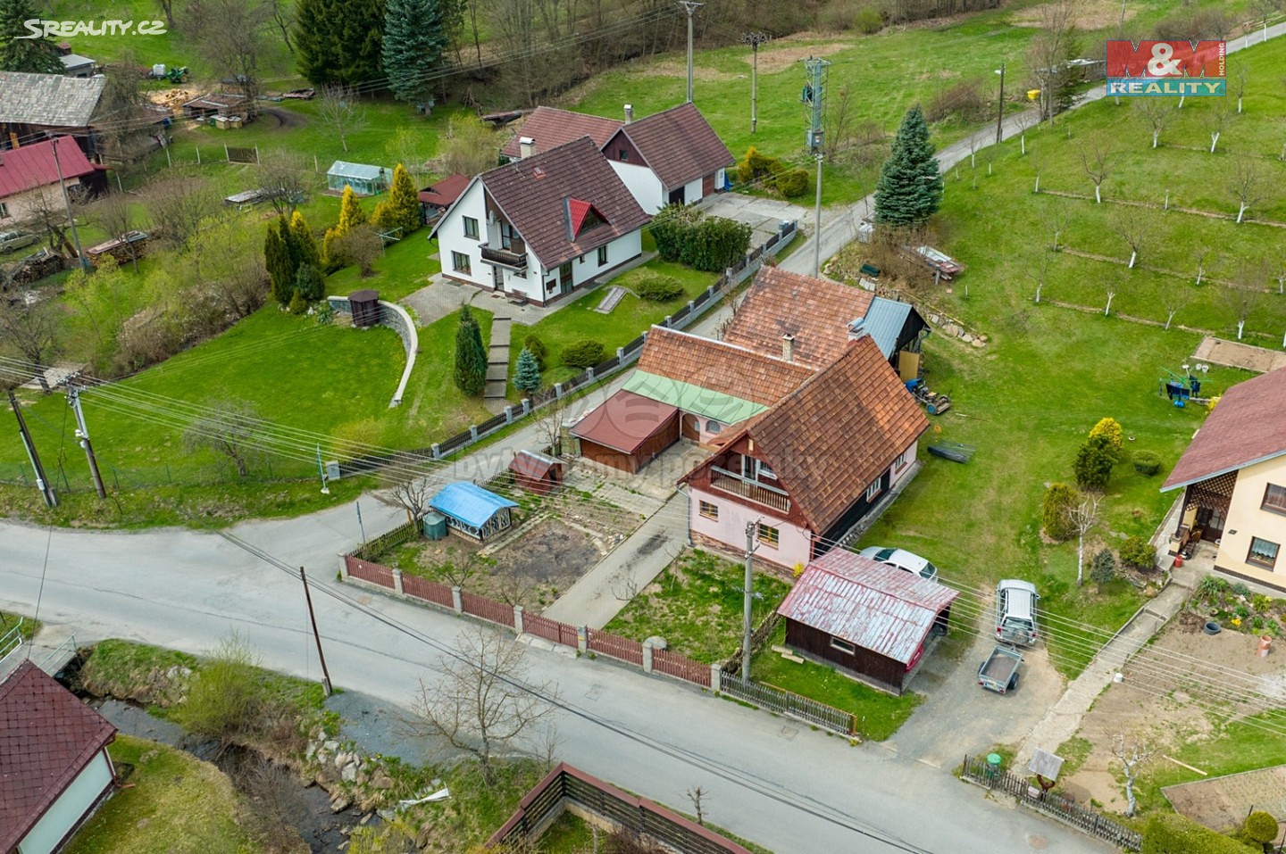 Prodej  chalupy 100 m², pozemek 4 939 m², Valašská Senice, okres Vsetín