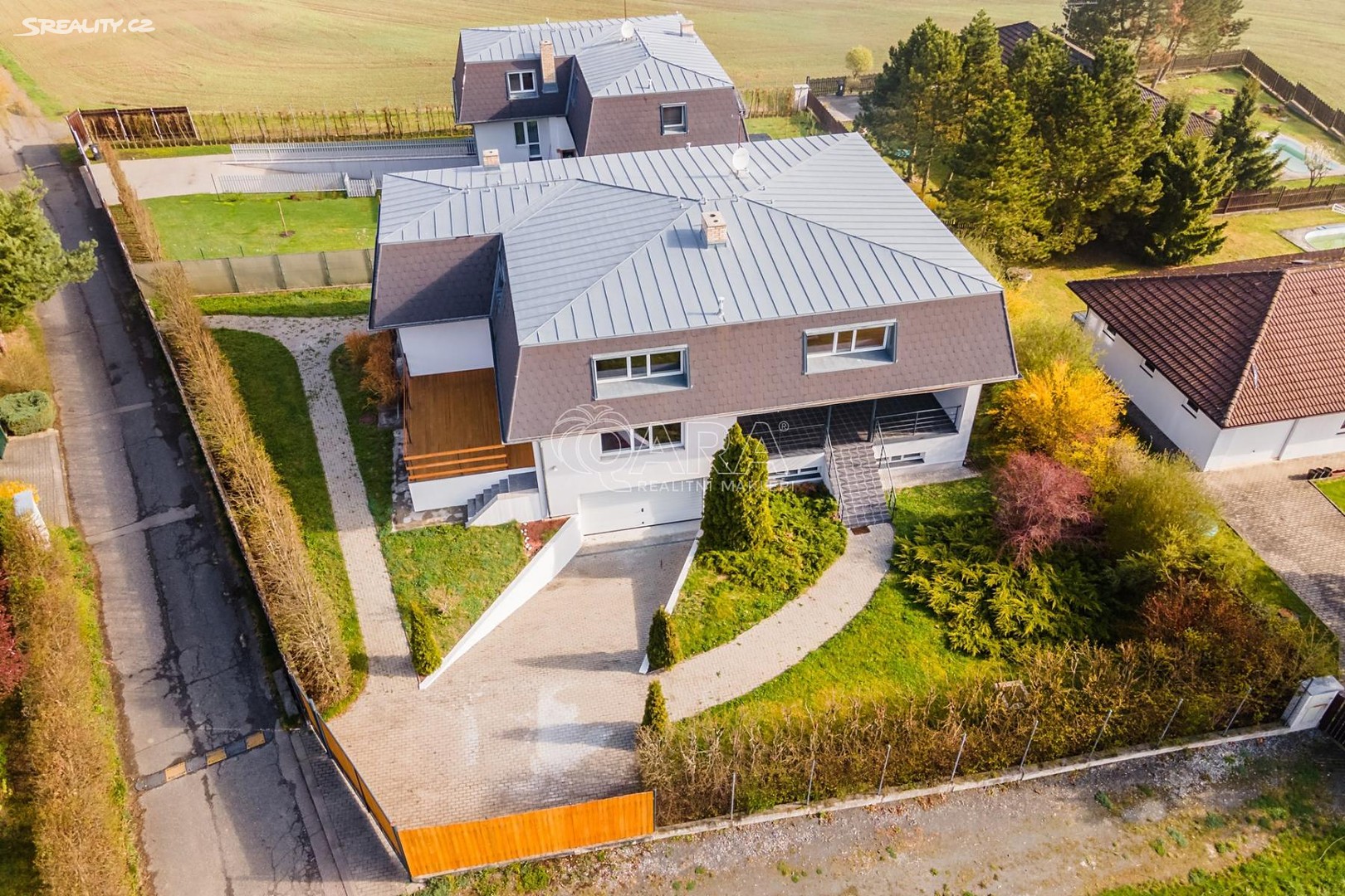 Prodej  rodinného domu 647 m², pozemek 996 m², Neveklov - Nebřich, okres Benešov