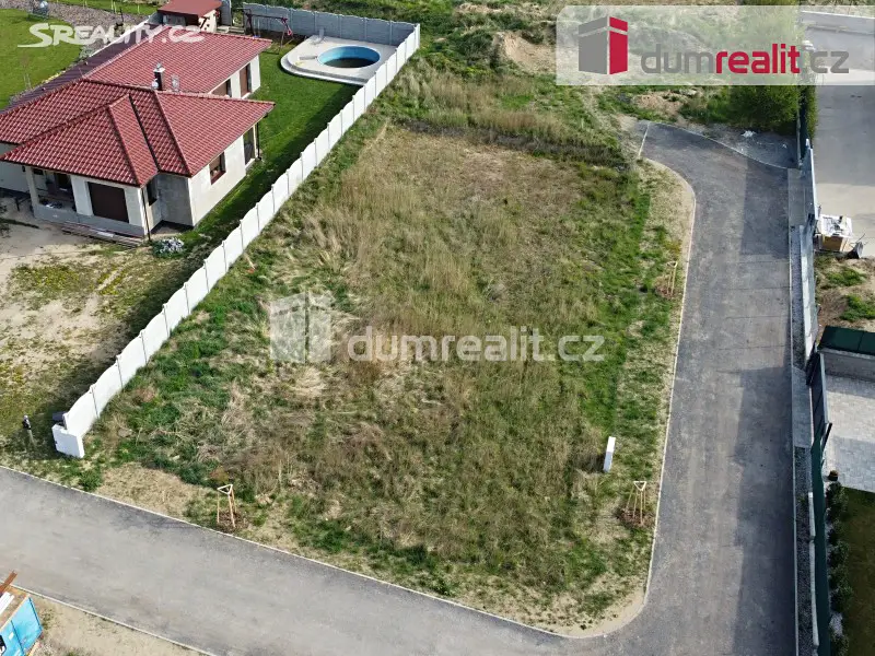 Prodej  stavebního pozemku 850 m², Jasanová, Mělník