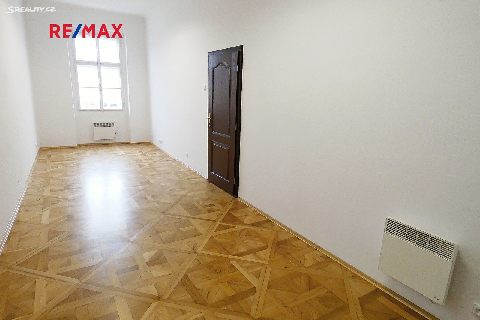 Pronájem bytu 2+1 103 m², nám. Přemysla Otakara II., České Budějovice - České Budějovice 1