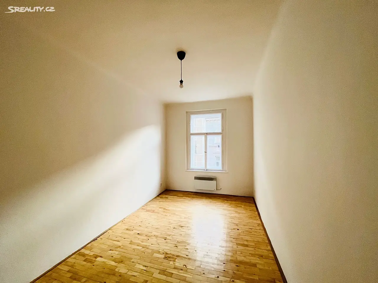 Pronájem bytu 2+1 61 m², Přibyslavská, Praha 3 - Žižkov