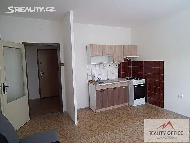 Pronájem bytu 2+kk 42 m², Čsl. partyzánů, Děčín - Děčín XXXII-Boletice nad Labem