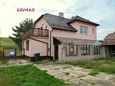 Pronájem  vícegeneračního domu 200 m², pozemek 2 289 m², Nemochovice, okres Vyškov