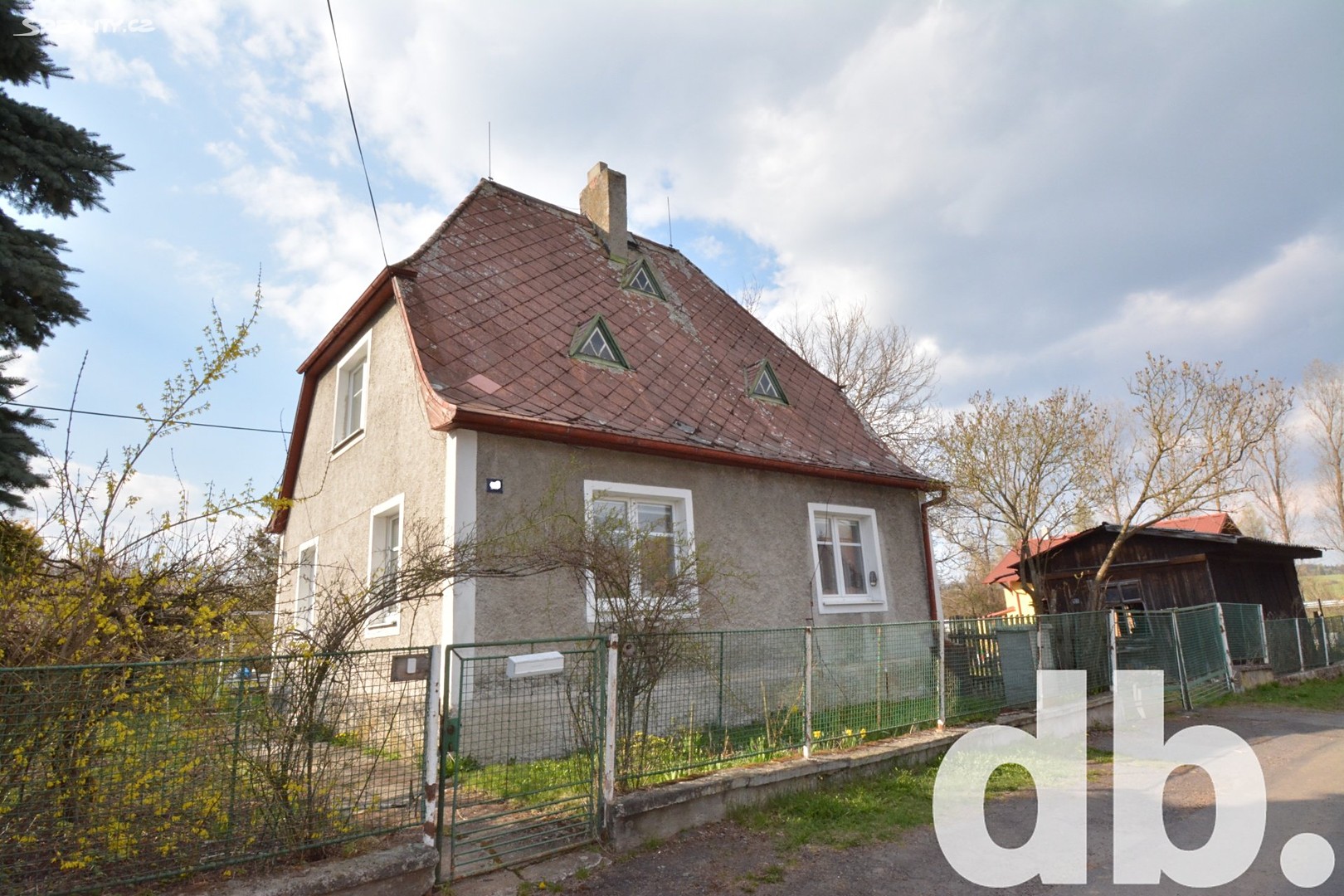 Prodej  rodinného domu 180 m², pozemek 1 832 m², Zahradní, Bochov