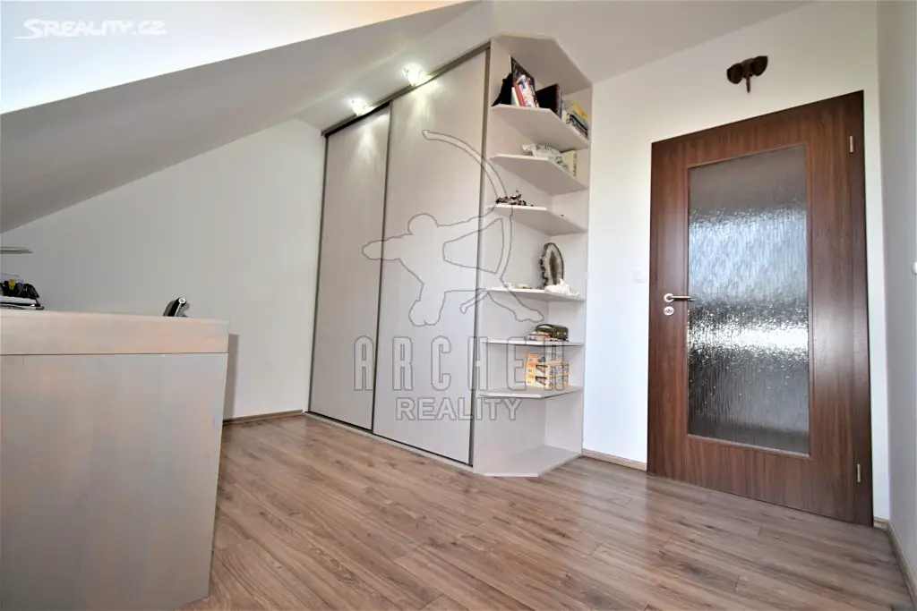 Prodej  rodinného domu 108 m², pozemek 438 m², Mratín, okres Praha-východ