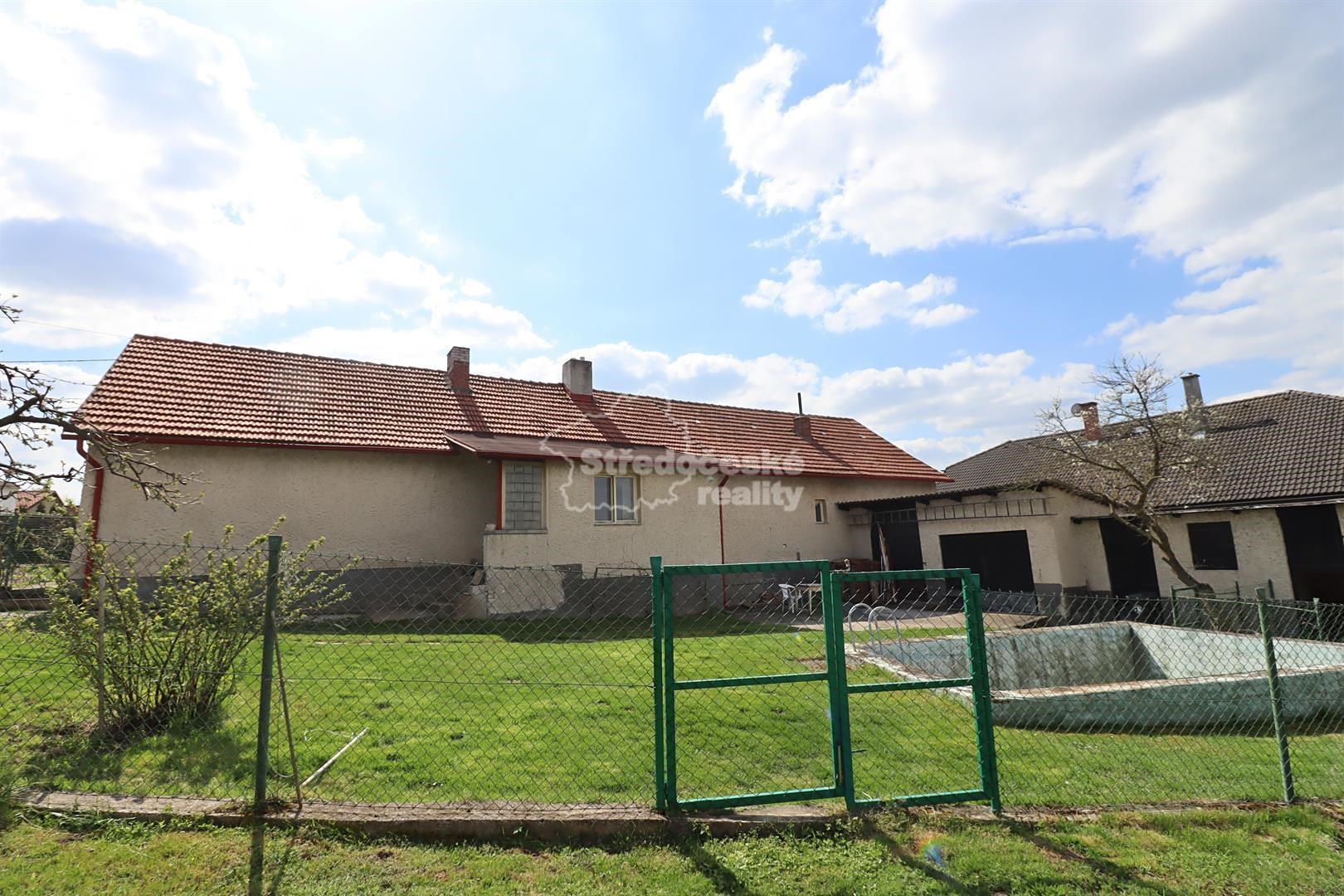 Prodej  rodinného domu 170 m², pozemek 2 100 m², Petroupim - Petroupec, okres Benešov