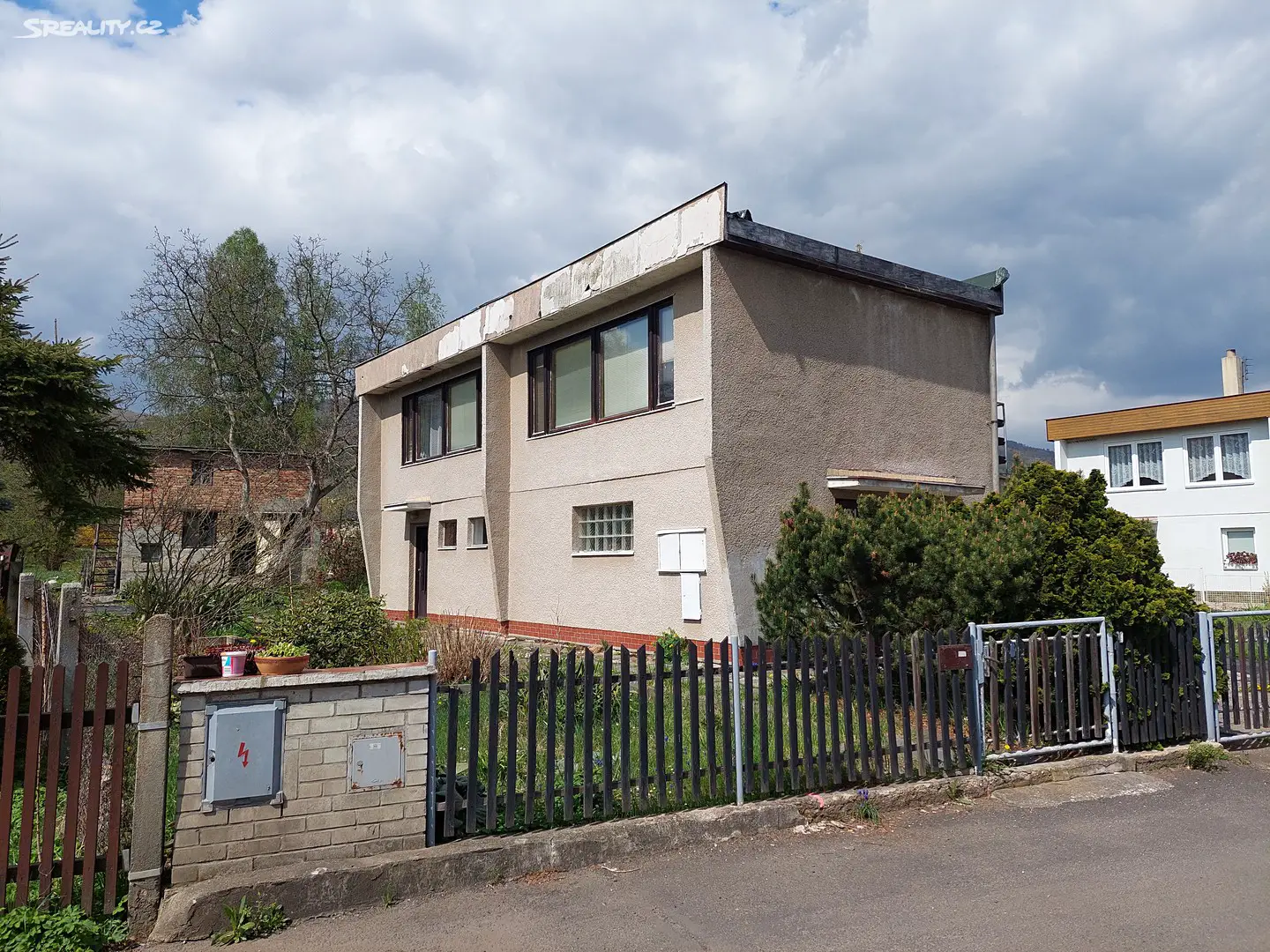 Prodej  rodinného domu 200 m², pozemek 800 m², Přestanov, okres Ústí nad Labem
