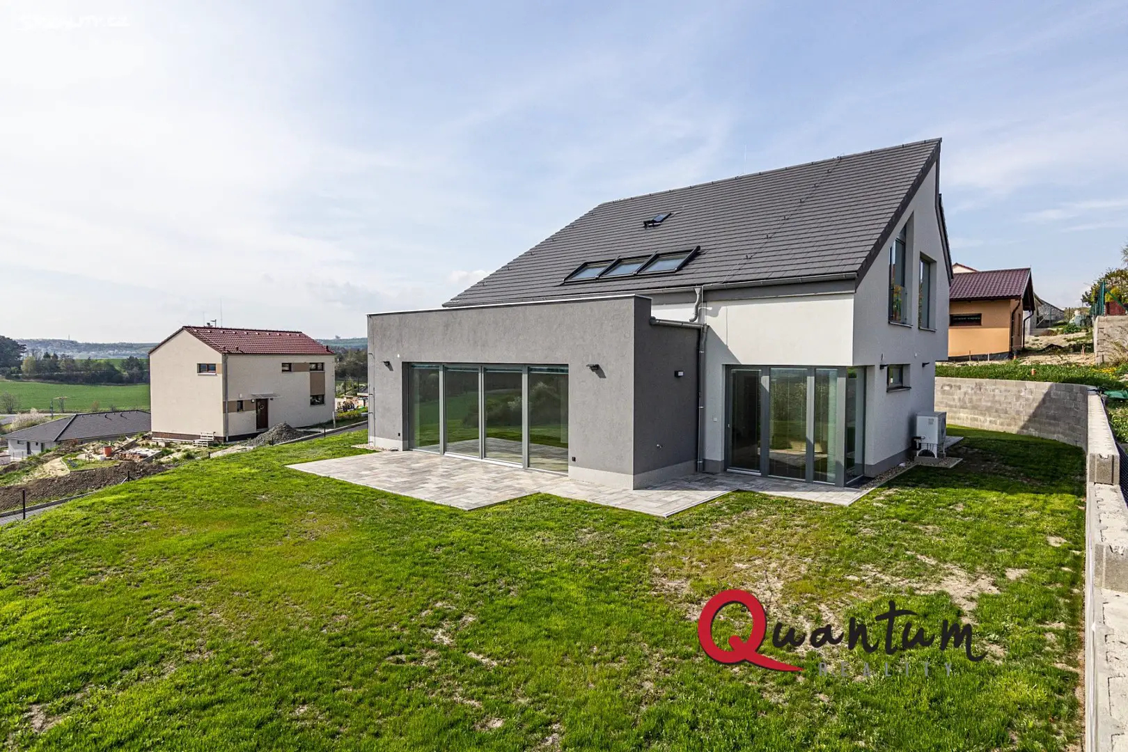 Prodej  rodinného domu 227 m², pozemek 1 114 m², Slaný - Netovice, okres Kladno