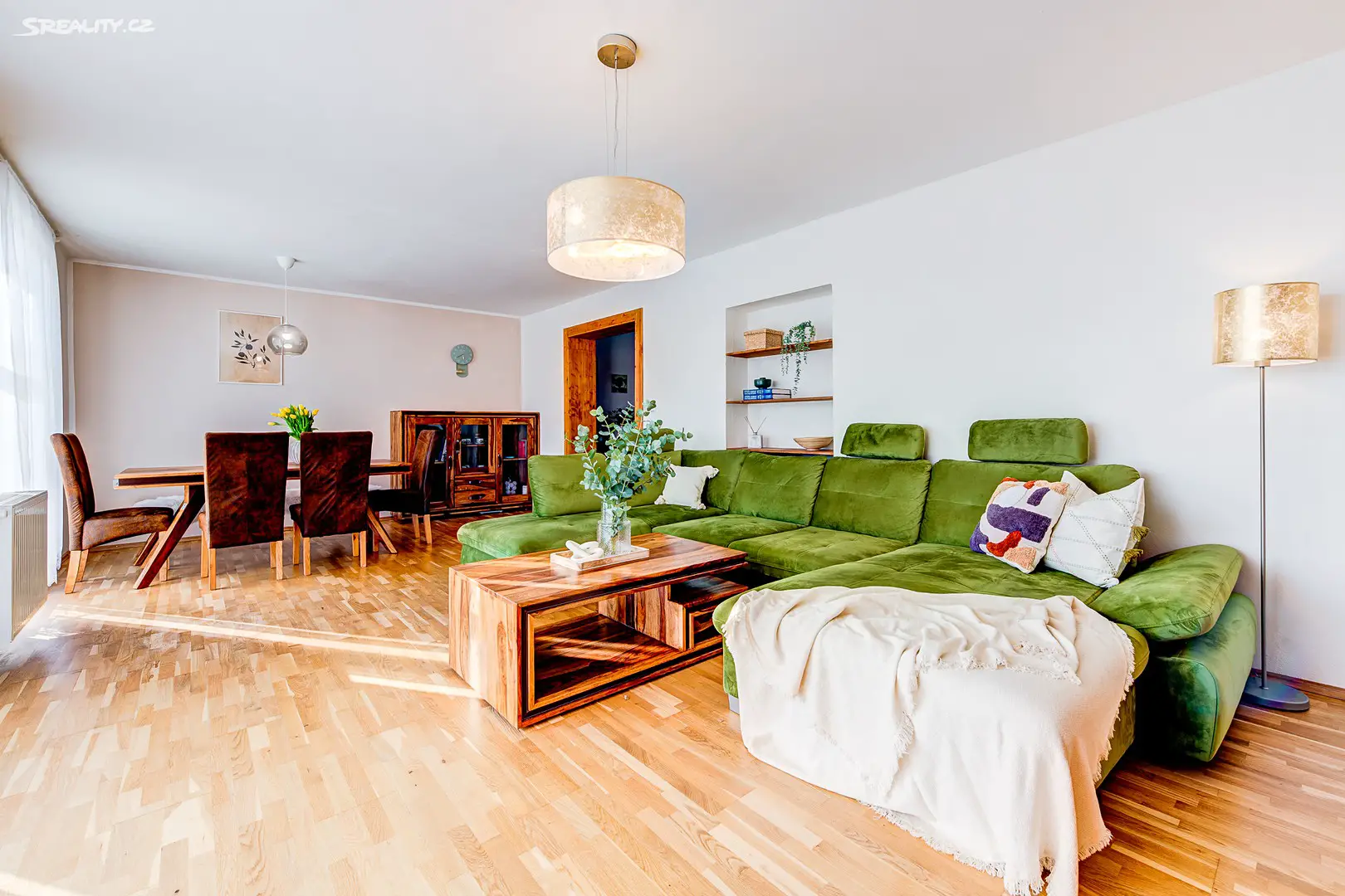 Prodej  rodinného domu 317 m², pozemek 3 026 m², Trstěnice, okres Znojmo