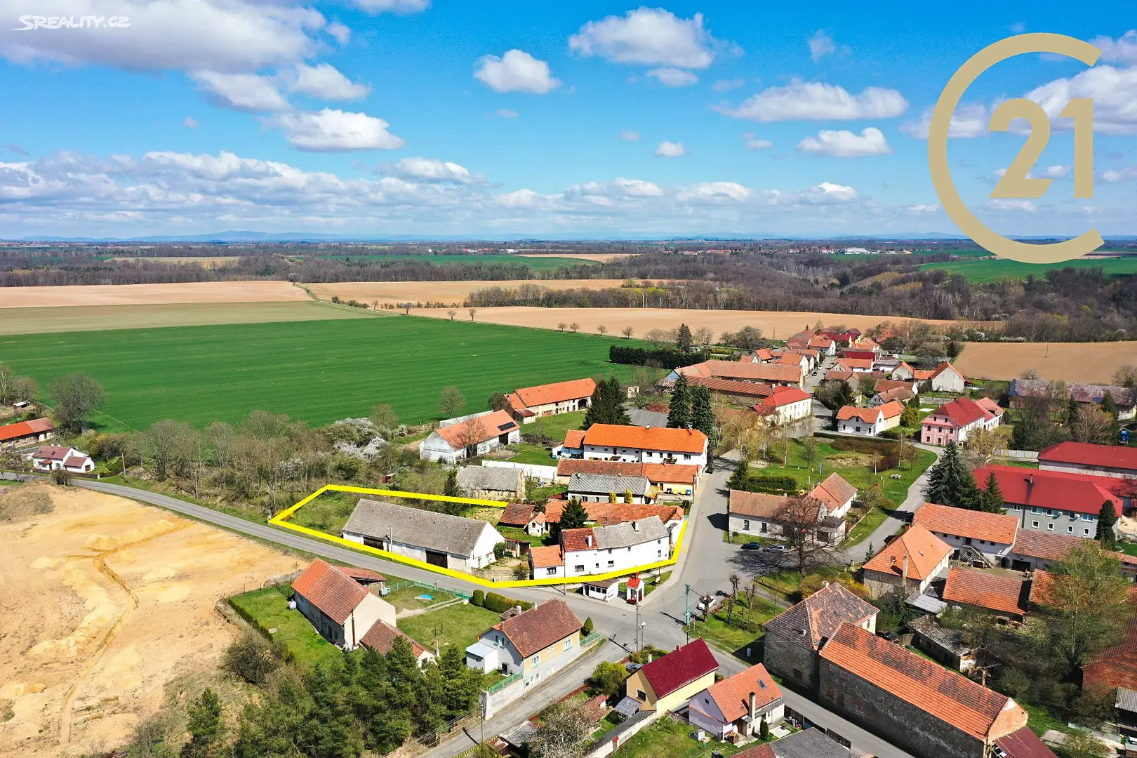 Prodej  zemědělské usedlosti 202 m², pozemek 2 845 m², Řepín - Živonín, okres Mělník
