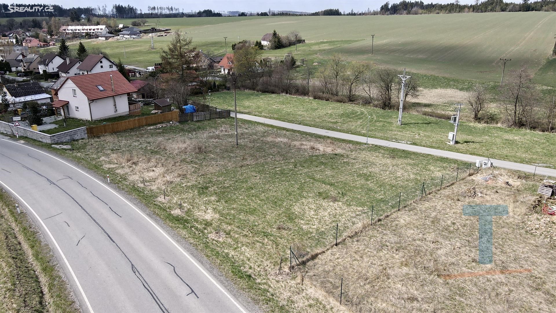Prodej  stavebního pozemku 765 m², Žďárná, okres Blansko