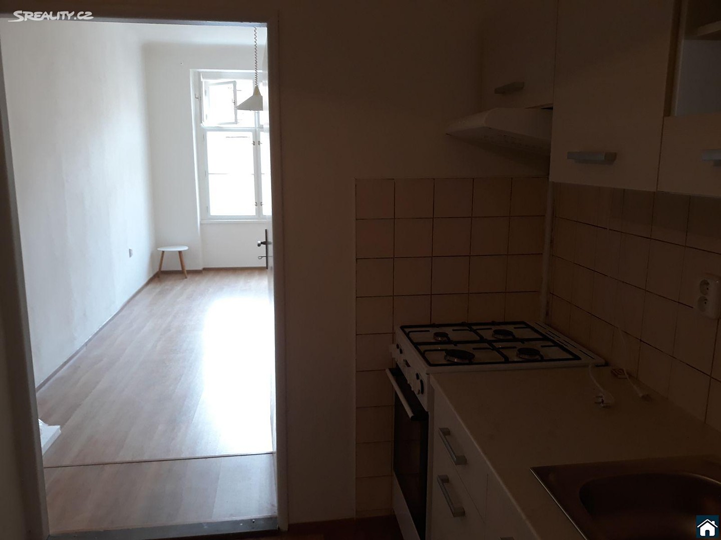 Pronájem bytu 1+1 35 m², Na Bělidle, Praha 5 - Smíchov