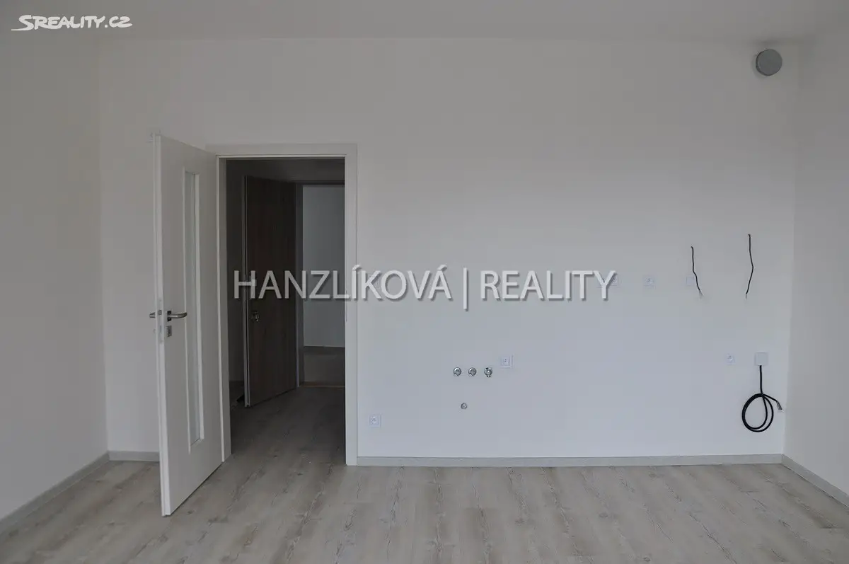 Pronájem bytu 1+kk 28 m², Volejbalistů, České Budějovice - České Budějovice 2